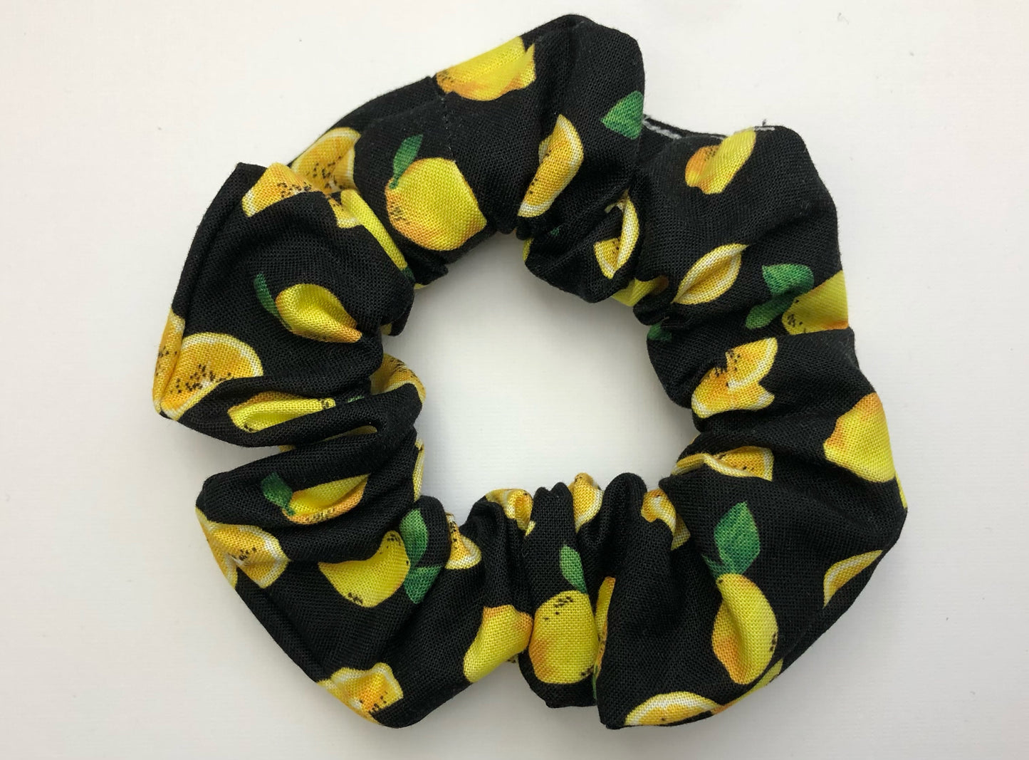 Black/Yellow Lemons Scrunchies