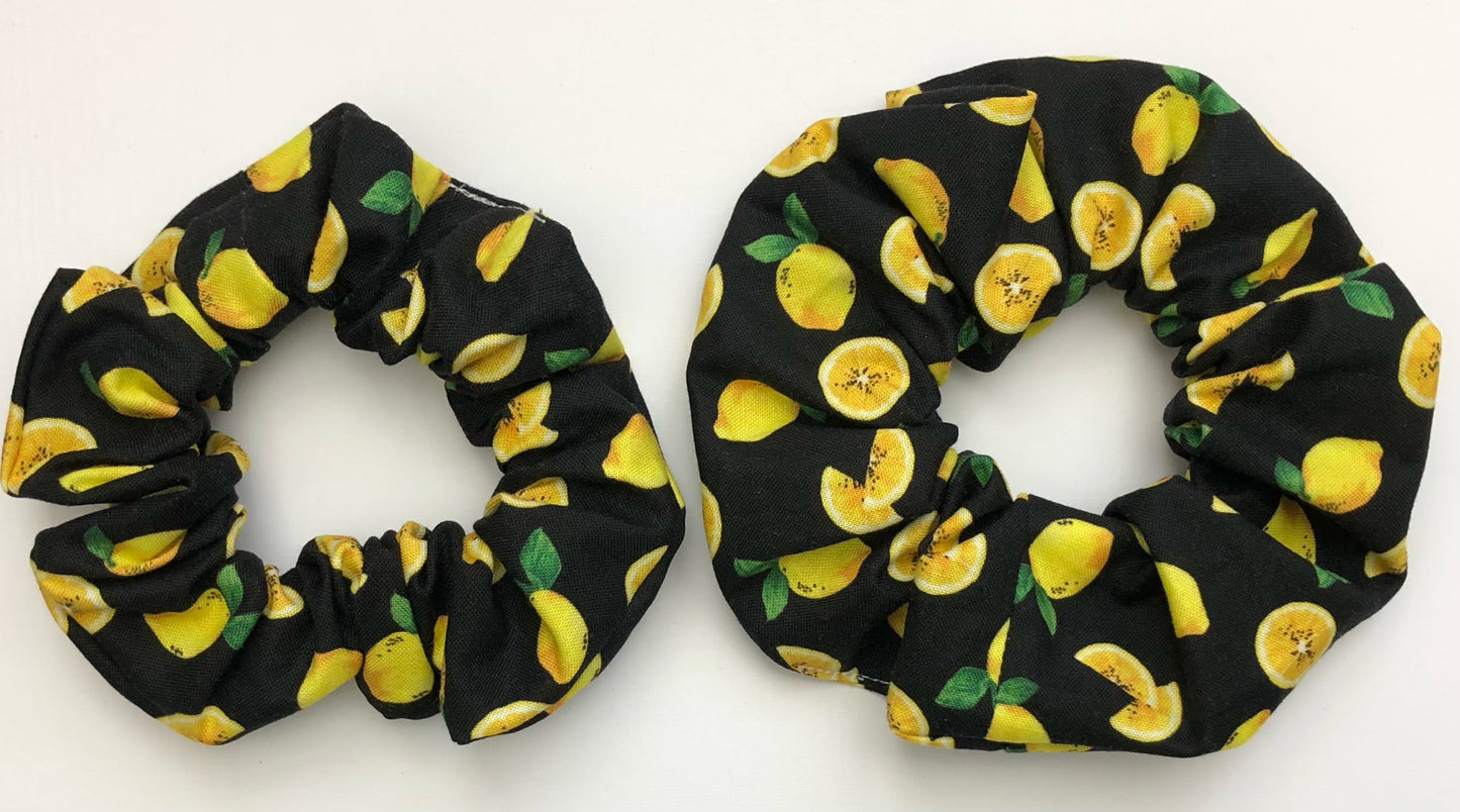 Black/Yellow Lemons Scrunchies